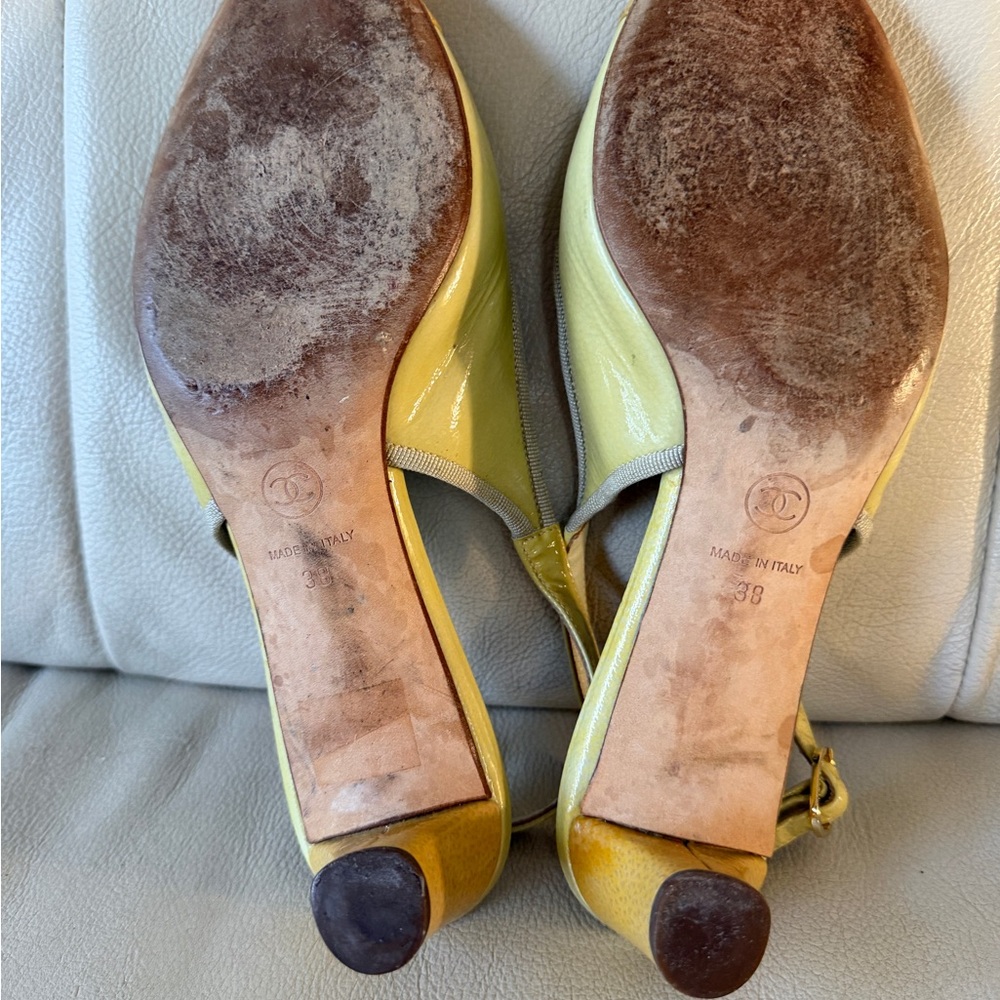Vintage Chanel Slingback Heels, size 38 (US 8) - Picture 8 of 10